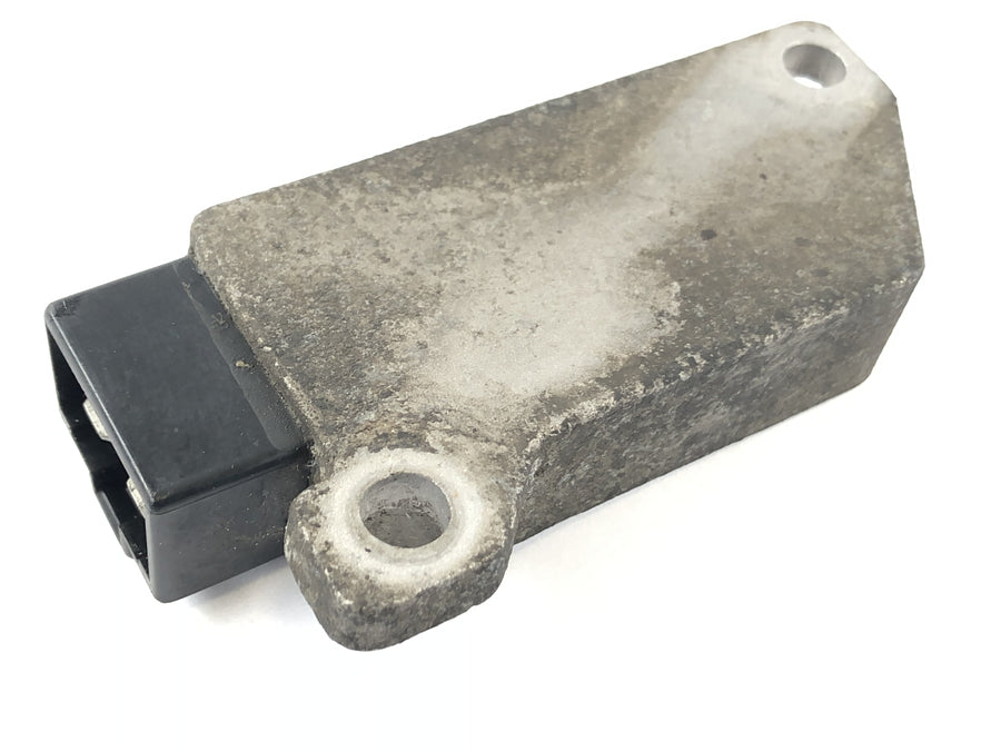 Yamaha RZ 250 R 29L [ca. 250 YPVS] - Kontrollerspenningsregulator