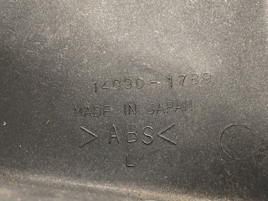 Kawasaki ZRX 1200 S ZRT20A [2001] - Luftfilterbokspanel venstre panel med 12V stikkontakt