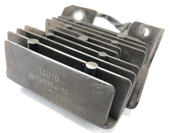 Suzuki DR 350 SK42B [1991] - Spenningsregulator likeretter ladekontrollkontroller