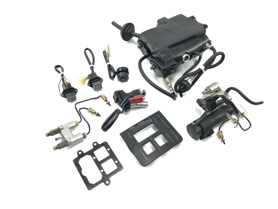 Honda Goldwing GL 1200 SC14 [1988] - Ventilsett for luftfjæring kompressorkontrollenhet