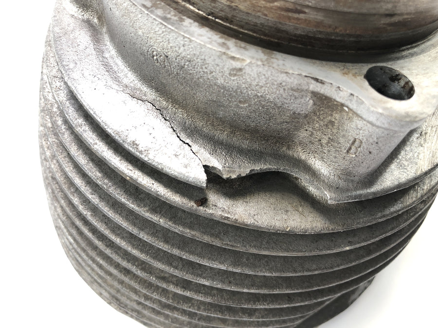 BMW R 75/5 [1973] - sylinder med stempel til høyre