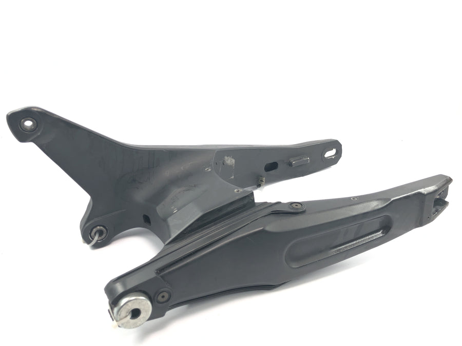 Yamaha MT 03 RM02 [2007] - Svingarm bakhjul svingarm bakhjulsguide