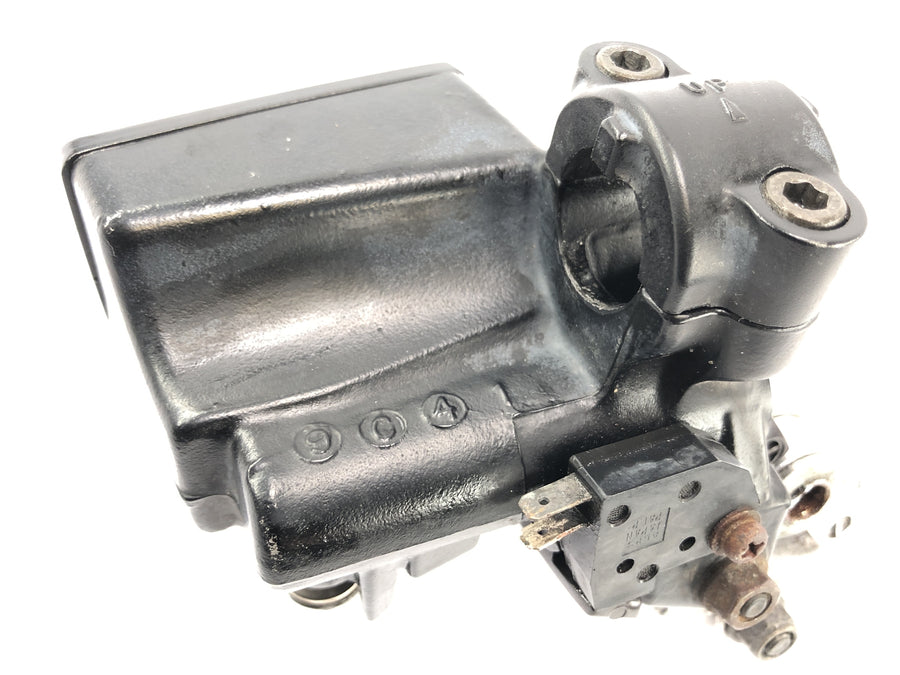 Kawasaki ZR7 ZR750F [1999] - Bremsesylinderhåndpumpe ved frontspaken bremsepumpe