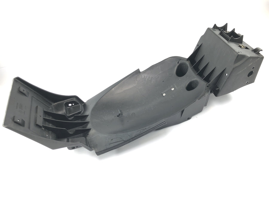 TRIUMPH DAYTONA 955I T595 [1998] - Nummerplateholder for innerskjerm bak sprutbeskyttelse