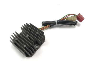 Honda NX 650 RD08 [1995] - Spenningsregulator likeretter regulatorlader Honda