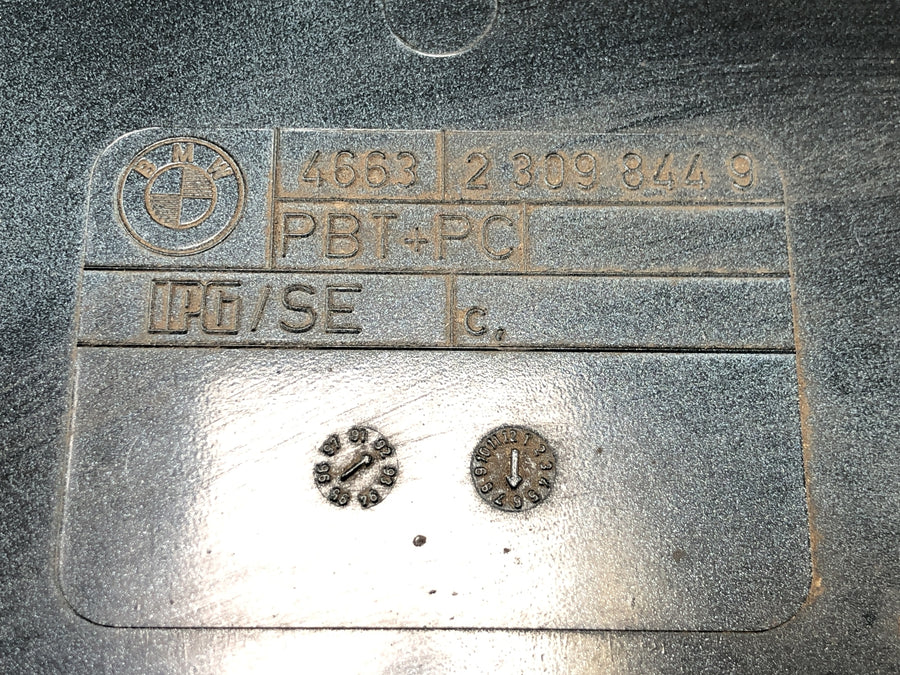 BMW K 1100 LT [1993] - Radiatorkledning, kledning foran, fargekode 679 foran