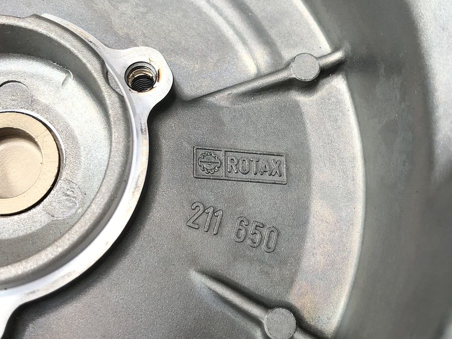 Aprilia Mille RSV 1000 ME [1999] - Generatordeksel motordeksel Lima deksel