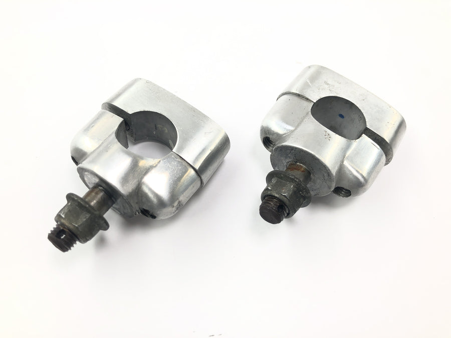Yamaha XJR 1300 RP02 [1999] - Styrebraketter styreholder klemmepar for 22 mm styre