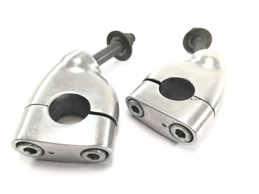 Yamaha MT 03 RM02 [2007] - Styreklemmer styrebraketter fremre styreholder