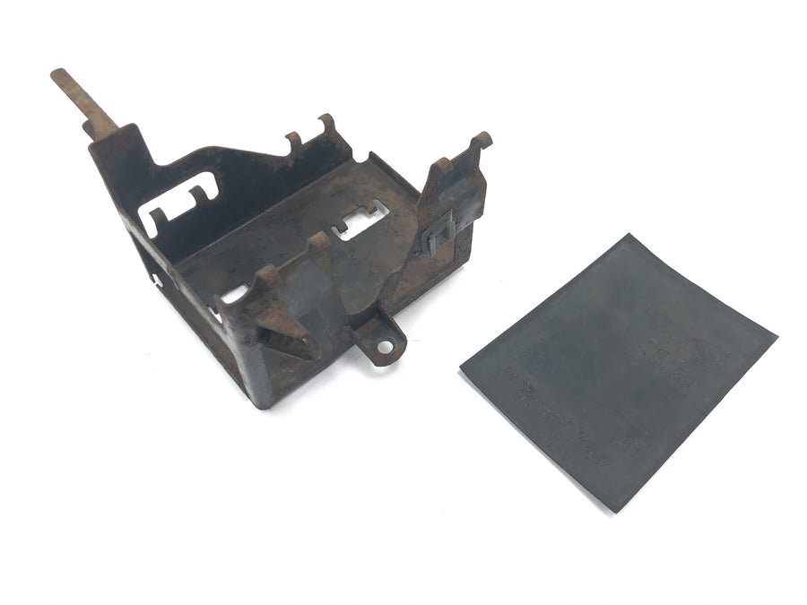 BMW R 100 GS 247E [1991] - Batteriboksholder batteriholder holderplate