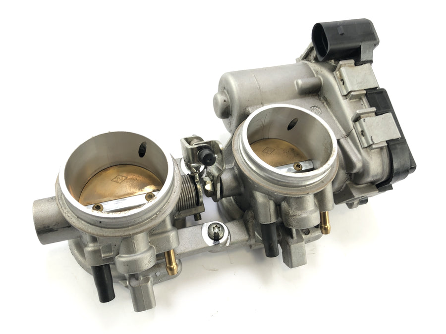 Aprilia RSV4 1000 [2010] - Gassventilsett par