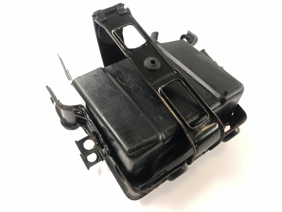 Honda XBR 500 PC15 [1989] - Batteriboksbrakettrammeholder Batteriabsorpsjon