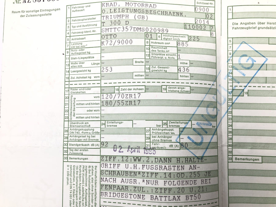 Triumph Daytona 900 T300D [1996] - Hovedrammeramme med kjøretøys registreringsdokument