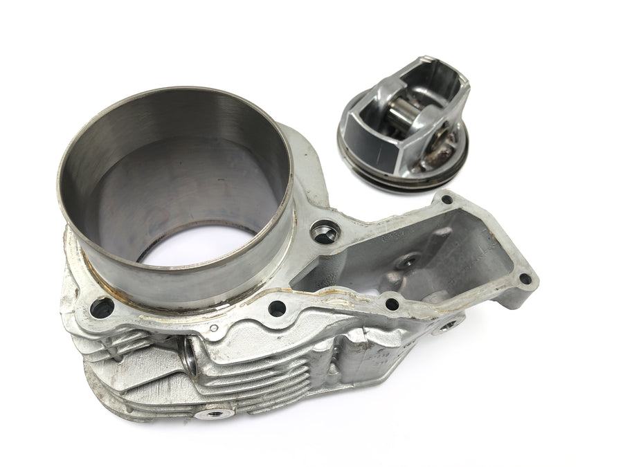 BMW R 1200 R R1ST [2008] - sylinder med stempel til venstre