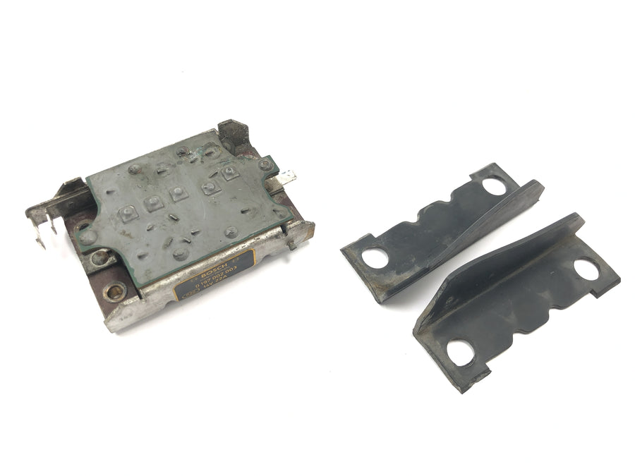 MOTO GUZZI CALIFORNIA 2 1000 VT [1982] - Regulator likeretter dynamo regulator diode plate