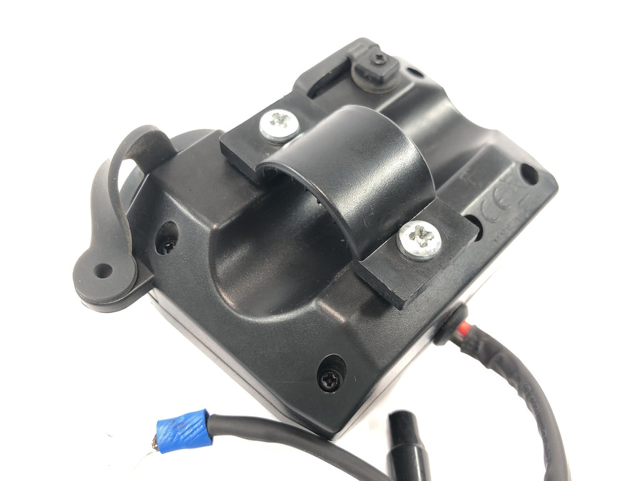 Suzuki Intruder VL 1500 AL [2000] - 12V USB-kontakt dobbel USB-ladekontakt