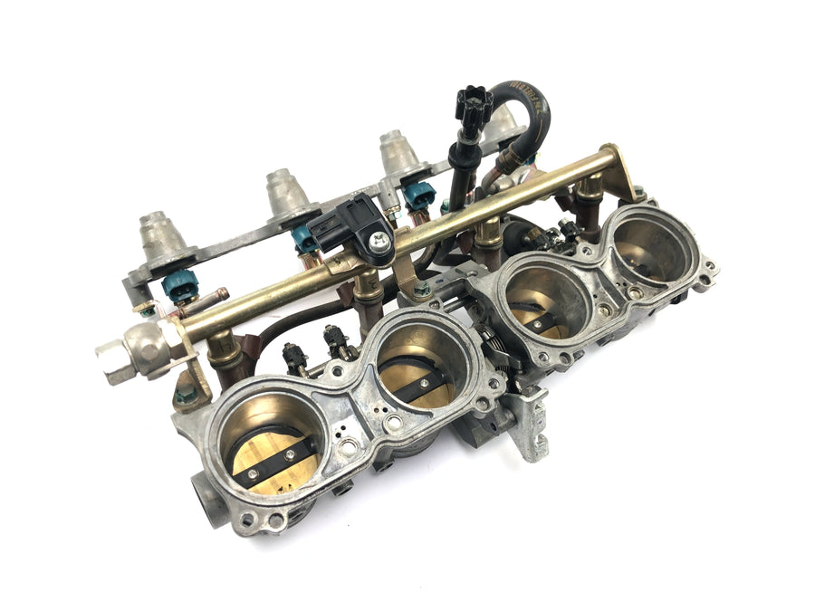 Honda CBR 1000 RR SC57 [2006] - Gassventilenhet med injeksjonsstang gassventil