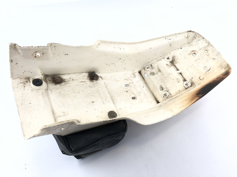 Yamaha TT 600 59x [1986] - Fagle Wing bak med en verktøylomme