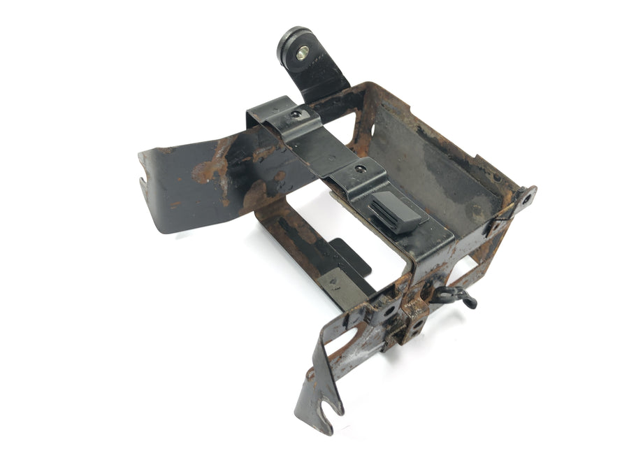 Suzuki GSX R 1100 GU74C [1987] - Batteriholder for batteriboks