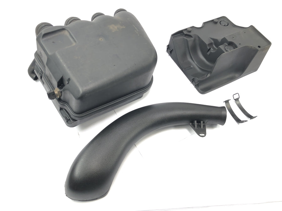 BMW K 1100 LT 100 [1994] - Air Filter Box Airbox Air Line Intrace Trim