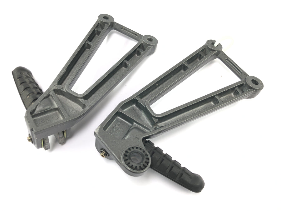 Cagiva Planet 125 [1998] - Passasjer fotstøtter med holder for bakre passasjer fotstøtte holder par