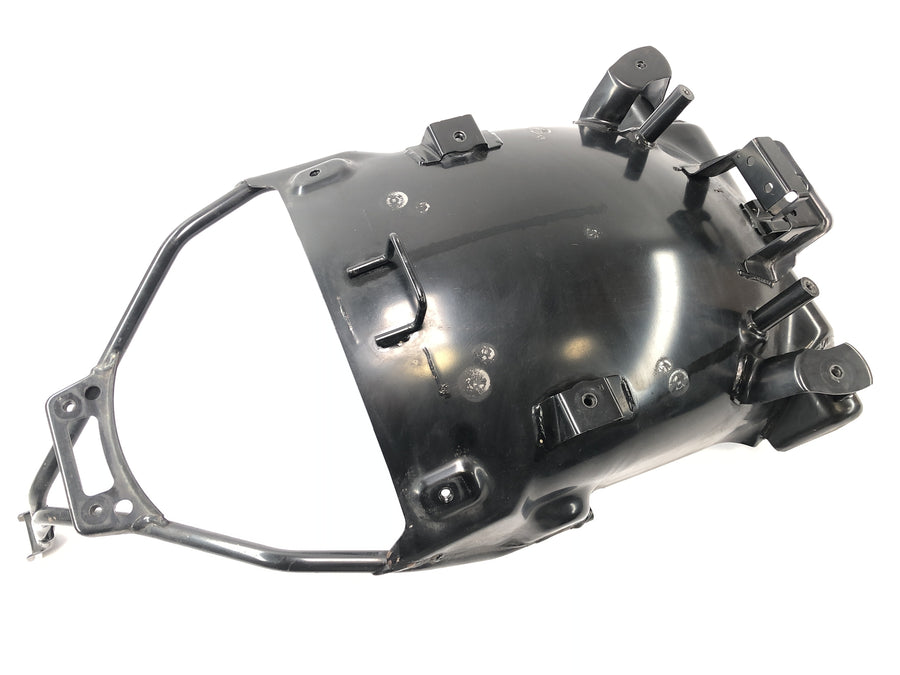 Suzuki VZ 1500 WVCU [2011] - innvendig skjermfôr bakskjerm