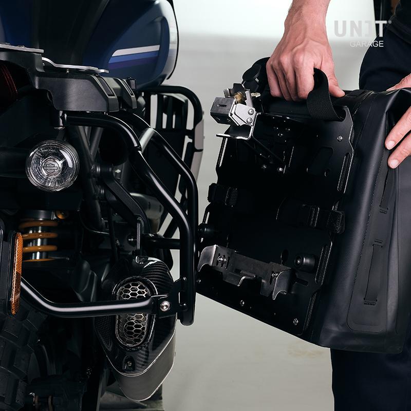 BMW R nineT 1200 Roadster [2014-2023] - Zwei Khali-Seitentaschen aus TPU 35L - 45L + Paar Aluminiumplatten