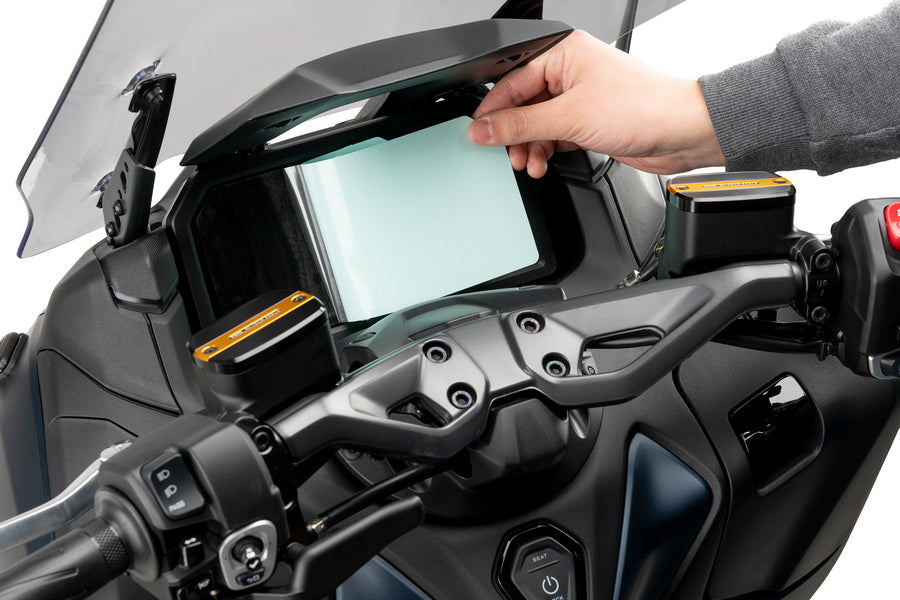 YAMAHA T-MAX 560 TECH MAX [2025] – Protector Dashboard – Gjennomsiktig