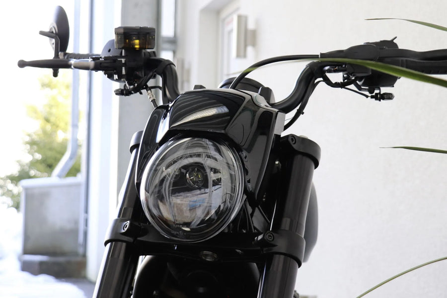 Harley-Davidson Sportster S [CULT WERK] – frontlyssett