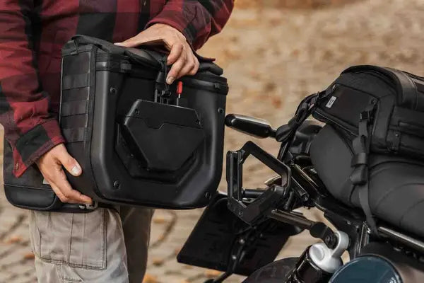 Yamaha XTZ 750 [SW-MOTECH] – V-LOC Legend Gear sideveske (11 liter)