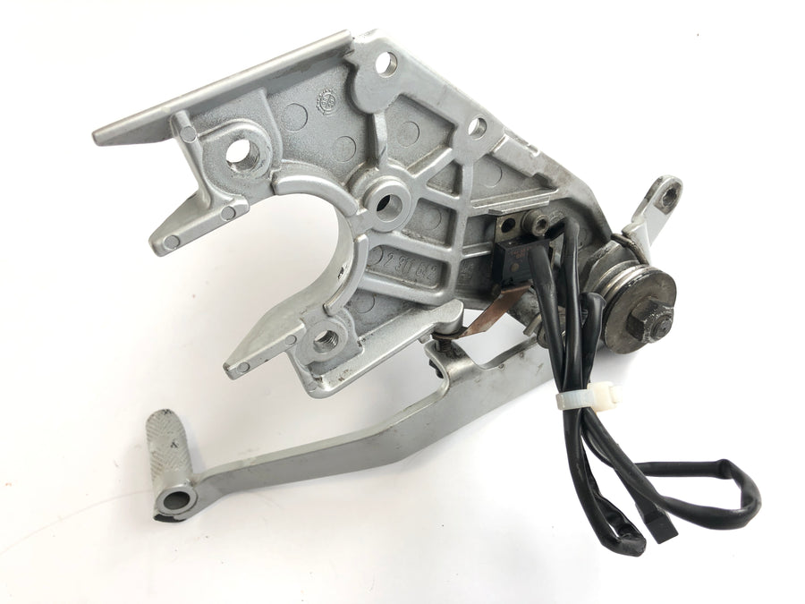 BMW R 1100 R Type 259 [1999] - Driverens fotstøtte rett med bremsepedal
