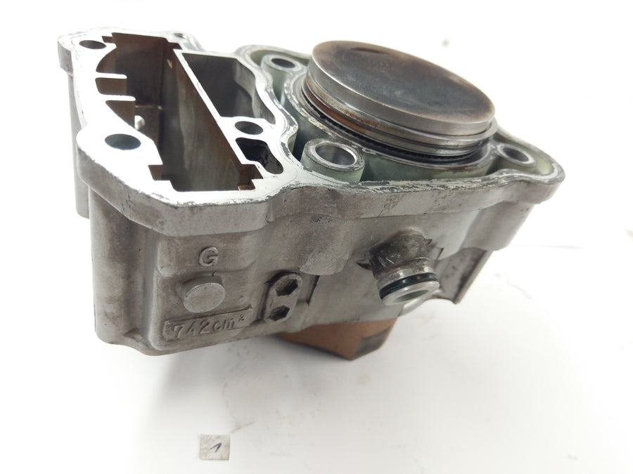 Honda Africa Twin XRV 750 RD07 [1993] - Sylinder med stempel
