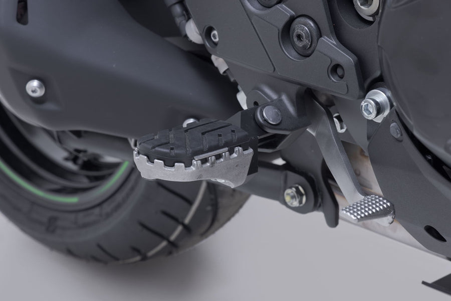 Kawasaki Versys 1100 [2025-2026] - ION Fußrasten-Kit silbern – Bild 2