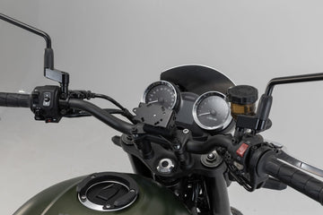 Kawasaki Z 900 RS [2020-2024] - Navi-holder i cockpiten - bilde 1