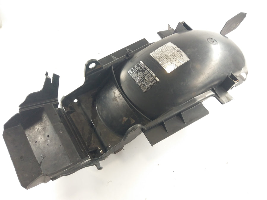 Honda St 1100 SC26 Pan European [1990] - Interiørkledning bakhjulsdeksel