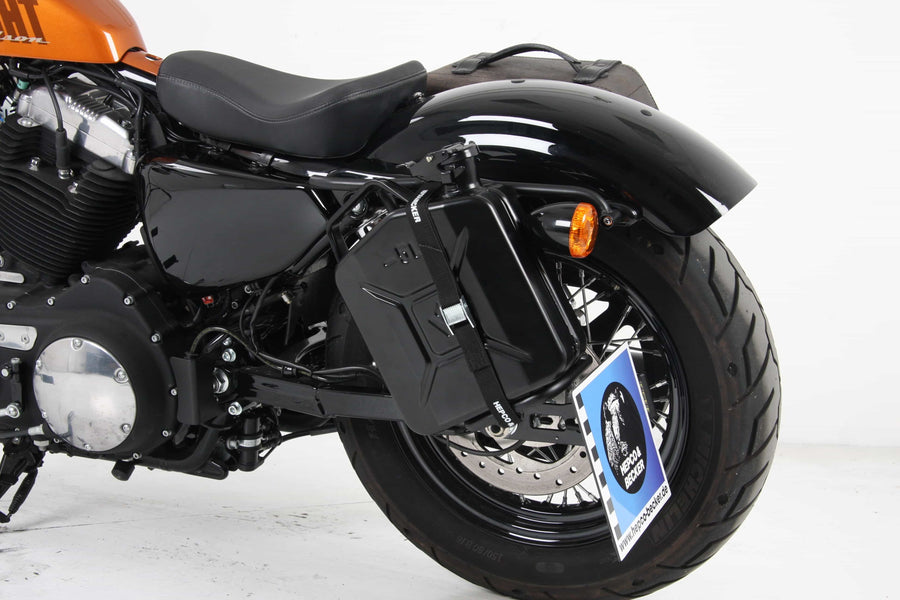 Harley-Davidson Sportster 883 Roadst [2004-2020] -Canister Cutout inkludert holder