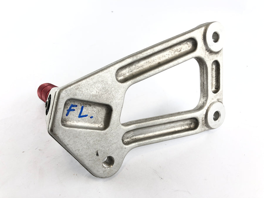 Ducati 888 Strada [1993] - Fotstøtte med hvileholder til venstre