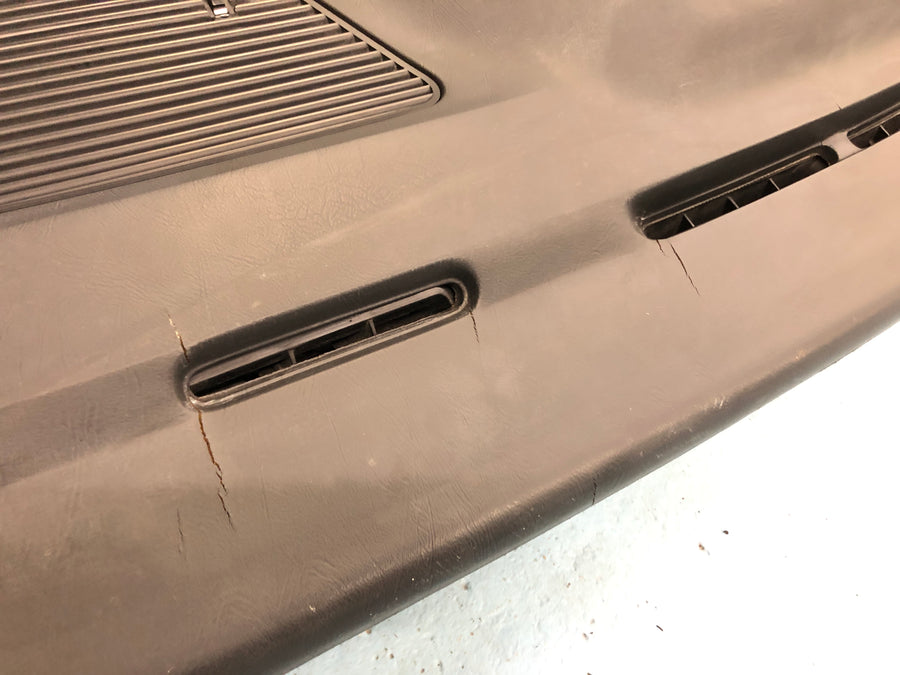 BMW M 535i E28 [1986] - Dashboard få sprekker