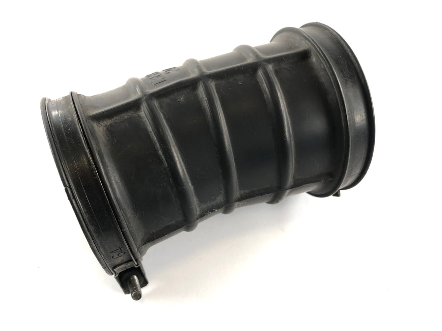Suzuki LS 650 NP41B [1990] - Snorkling Air Filter Box