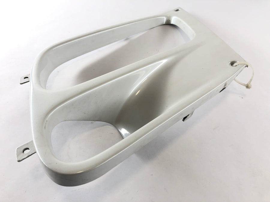 Honda St 1100 SC26 Pan European [1990] - Sidekledning på riktig vedlikeholdslokk