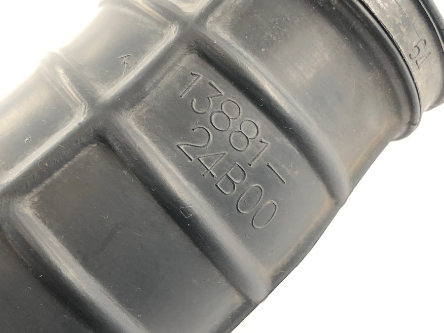 Suzuki LS 650 NP41B [1990] - Snorkling Air Filter Box