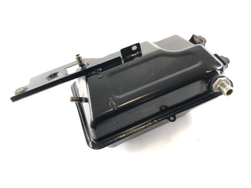 Kan på Spyder SM5 [2009] - Oljetank - 0