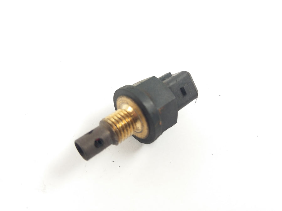 Triumph Speed ​​Triple T509 885i [1998] - Knock Sensor