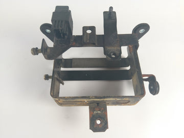 Suzuki DR 650 SP42B - Batteriboks med sikringer - 0