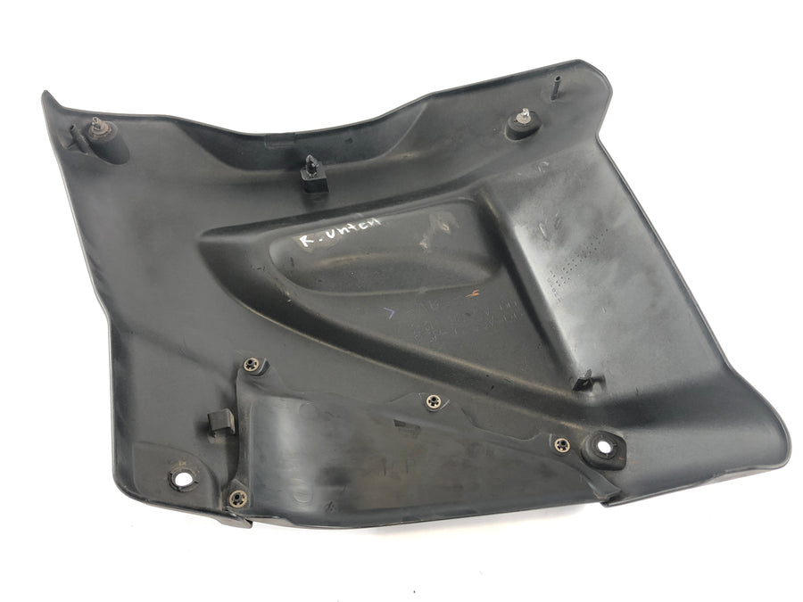 Honda XRV 750 Africa Twin RD04 [1993] - Clearing Right Side Cladding rett under til høyre